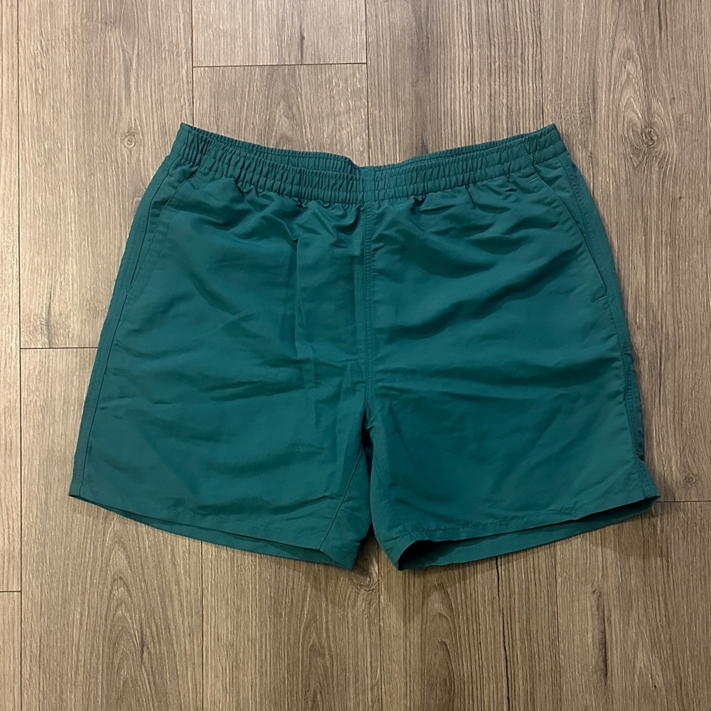 Uniqlo NWOT men’s bathing suit